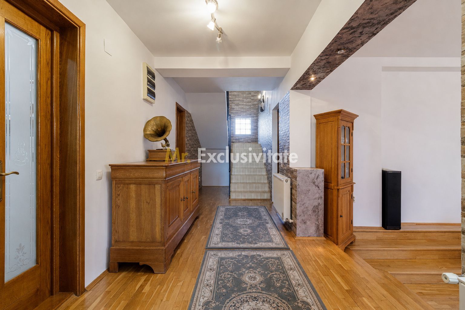 Vilă individuală cu 5 camere, piscină și curte generoasă | Mogoșoaia - Poză 14