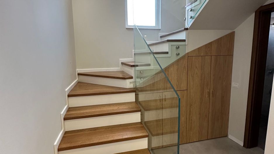 Duplex deosebit cu garaj și subsol - Poză 5