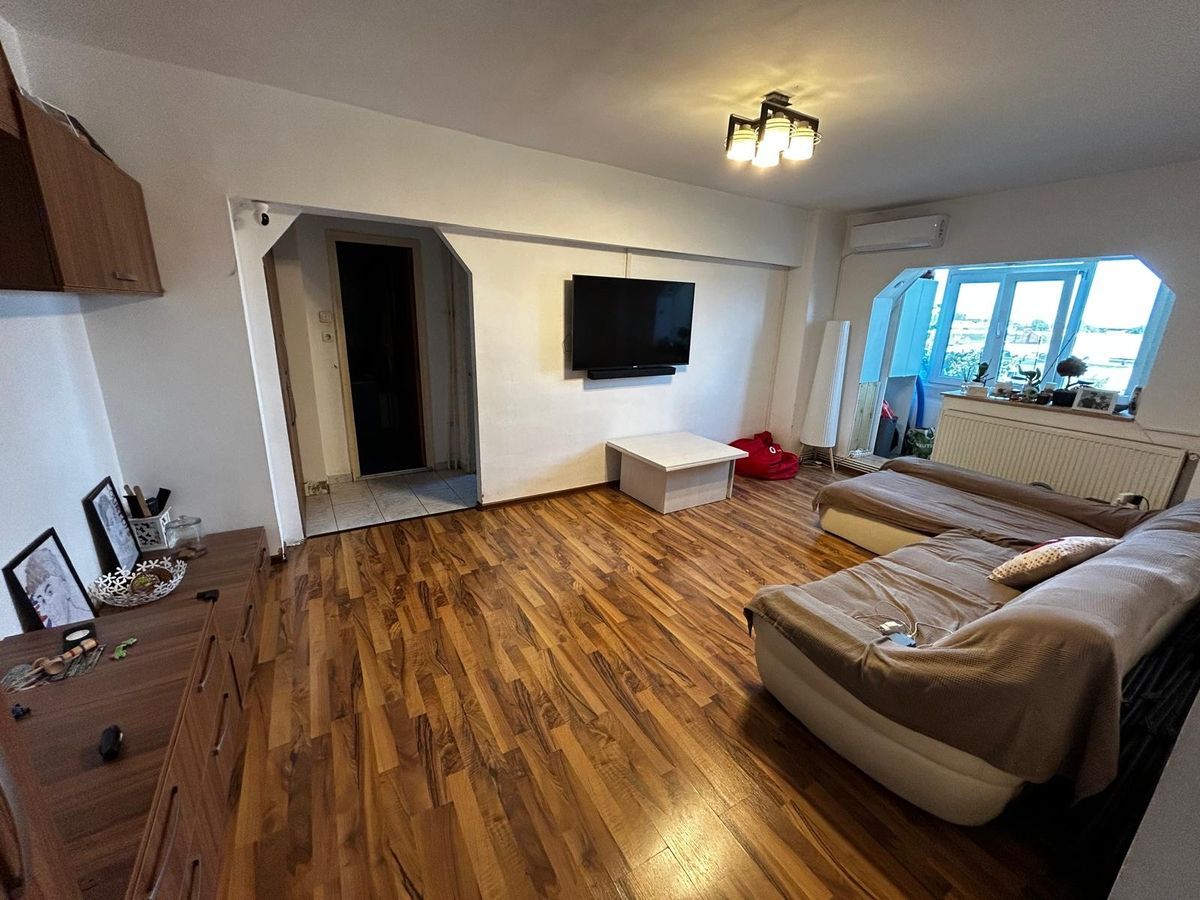 3 camere, centrala proprie, 2 bai, pet friendly, Titan - Poză 2