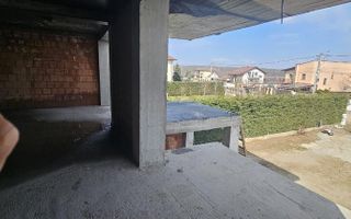 Vila la roșu  Strejnicu I SU 520 mp, teren 1.585 mp I - Poză 10
