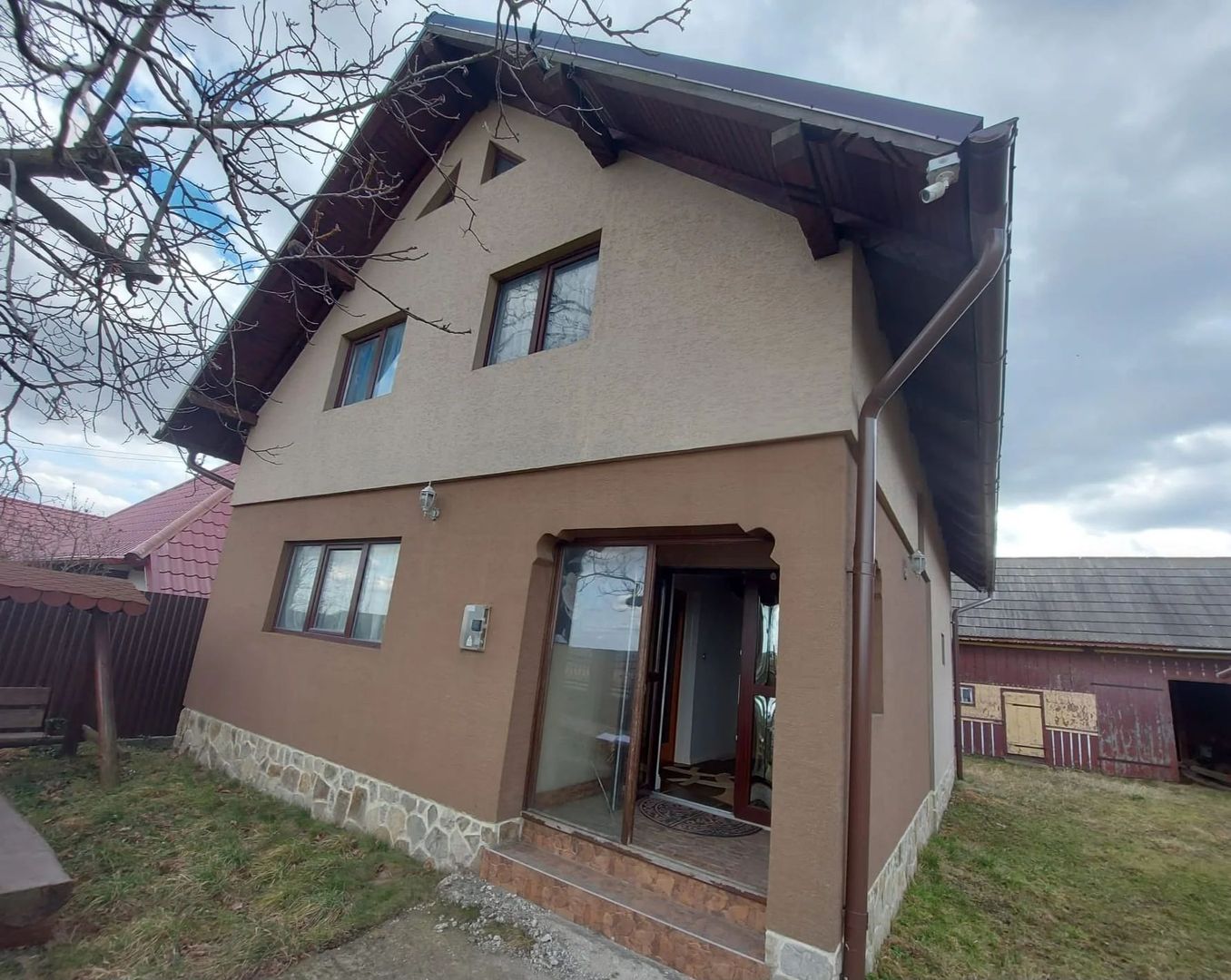 🏡 Casă de vânzare în Horodnicul de Sus! 🏡 - Poză 1