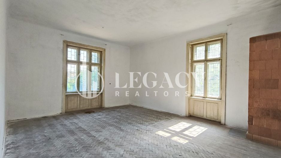 VÂNZARE/SCHIMB CU TEREN  - Clădire interbelică, centru oraș Siret - Poză 6