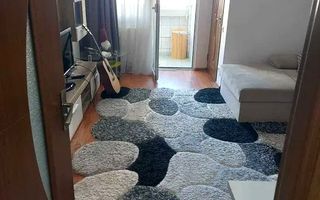 Gars. 31 mp, et 9/10, bloc reabilitat, instalații refăcute, mobilată și utilată - Poză 5