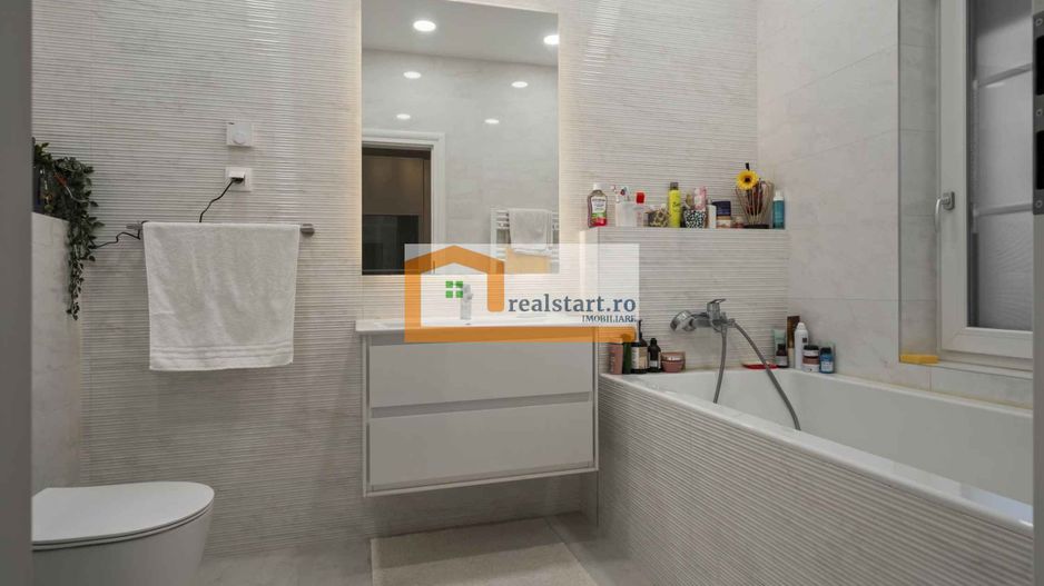 Langa Padure, Vila P+Pod , 1500mp teren,  terasa 40mp,  complex securizat - Poză 21