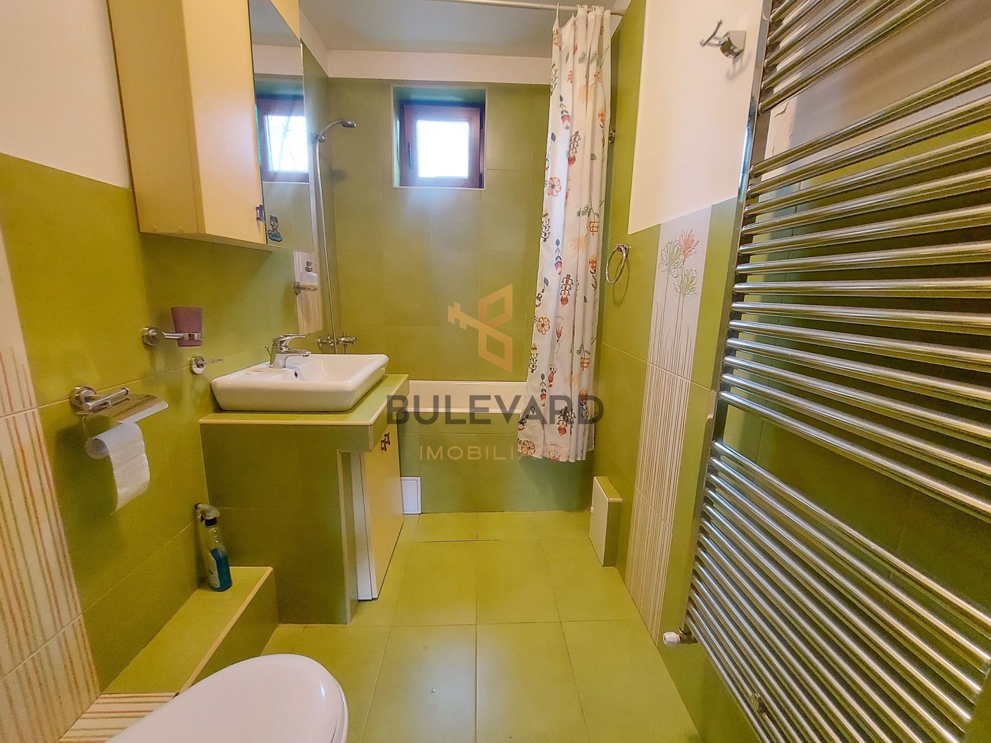 Apartament cu 3 camere decomandate, zona Pietii Hermes! - Poză 8