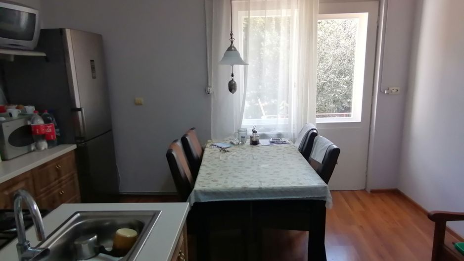 Casa in zona Sirul Livezii - Roata Norocului - Poză 11