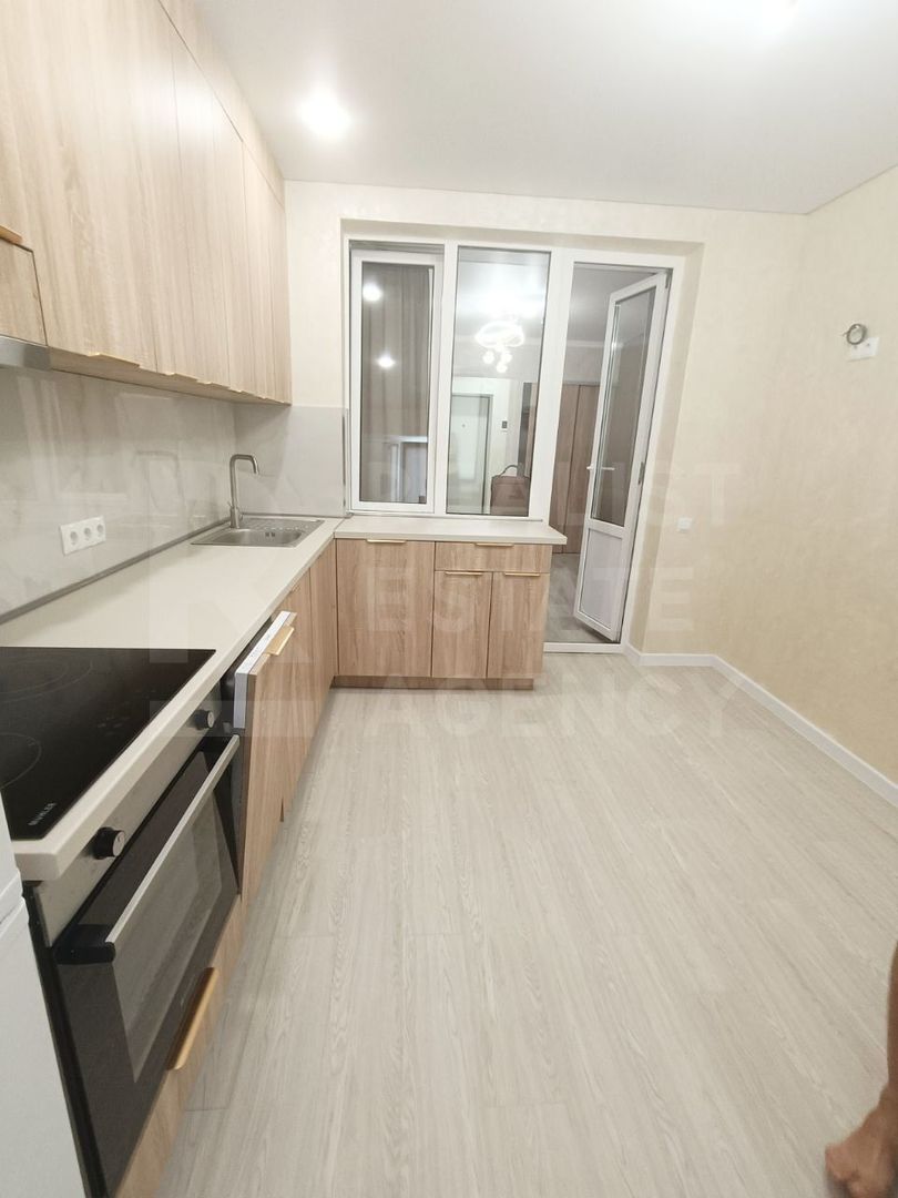 Vânzare, o cameră, str. Brîncuși, otanica - Poză 1