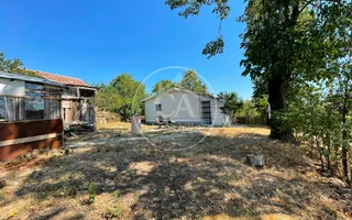 Casa de vanzare cu 2 camere in zona Sintelec, Bihor. - Poză 11
