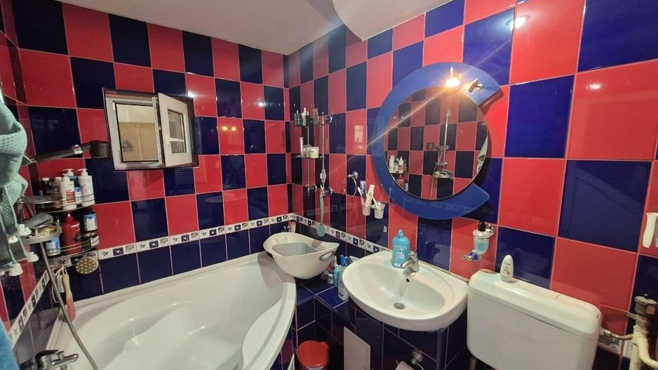 Ap decomandat 4 camere , 2 bai si 2 balcoane-zona Colentina bloc 1986 - Poză 15