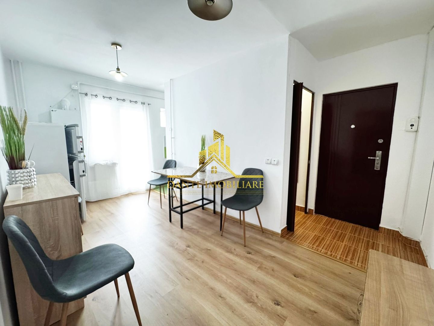 2 camere, decomandat, mobilat modern, balcon, Manastur, Hidroelectrica - Poză 1