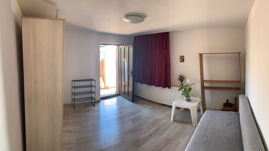 CASA cu 3 CAMERE  langa Piata Rahova, Strada Ghiocului Nr 5 - Poză 3