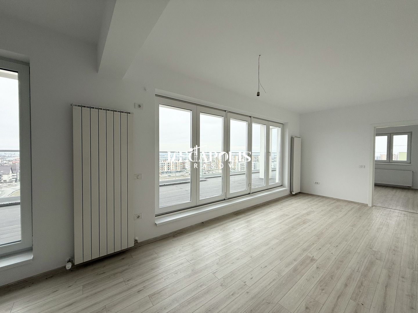 Vinzare Penthouse FINALIZAT SI INTABULAT BRASOV ZONA TRACTORUL - Poză 5