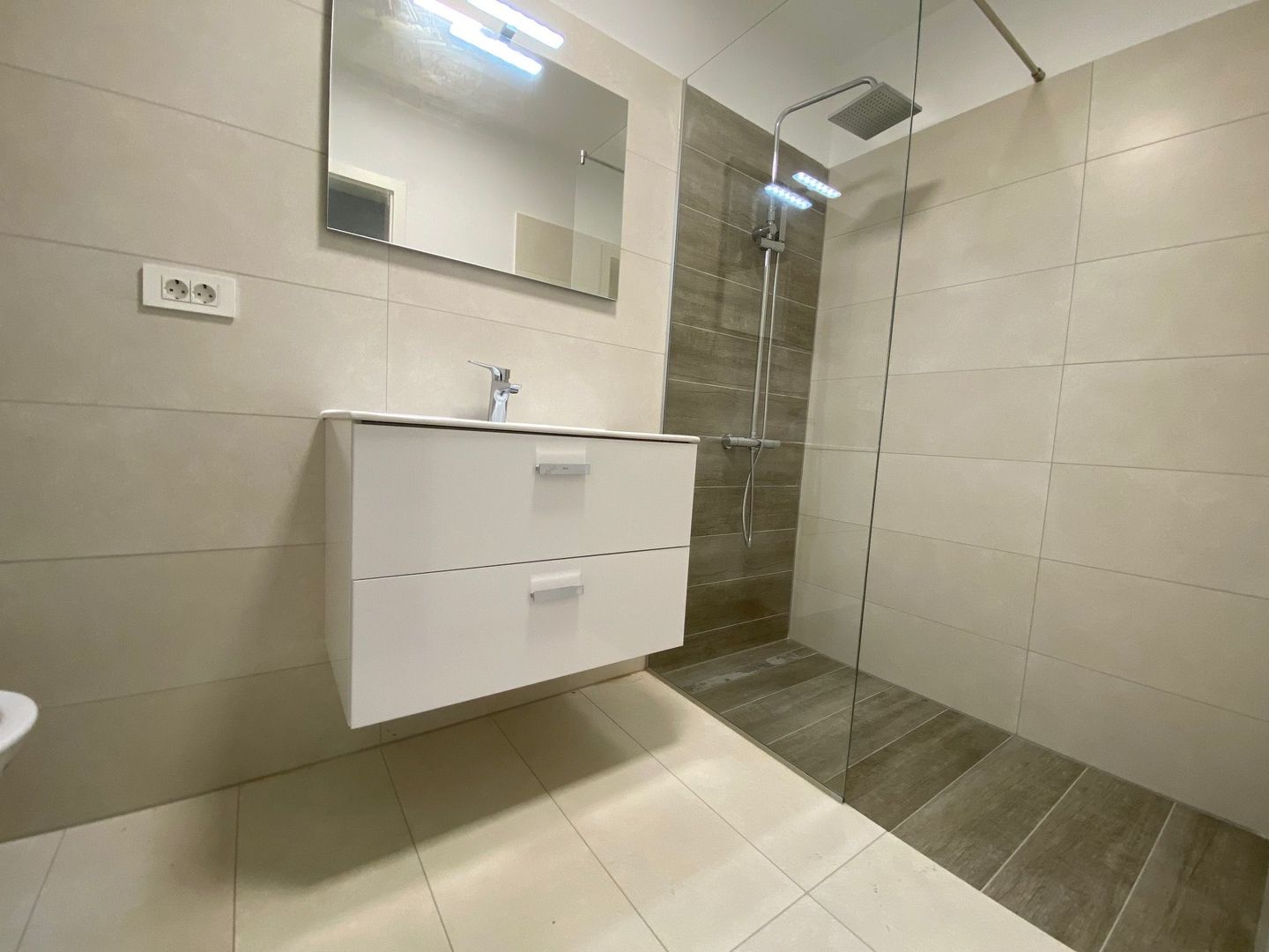 Apartament 3 camere - Dumbravita - Poză 11