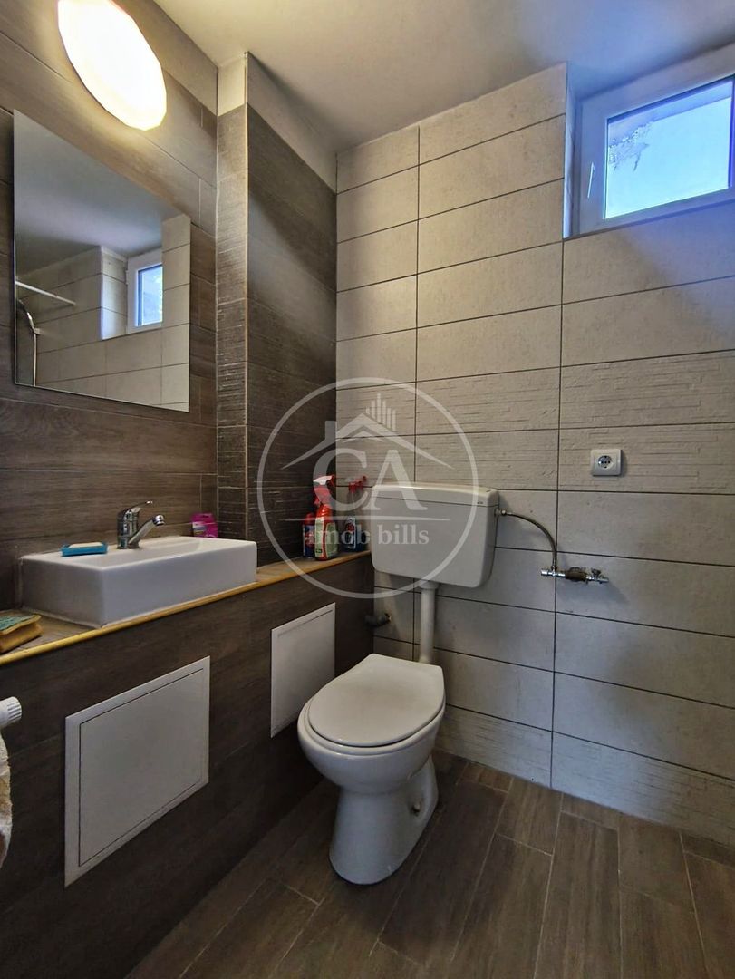 Apartament de vanzare cu 2 camere si curte in zona Centrala, Otadeaa - Poză 8