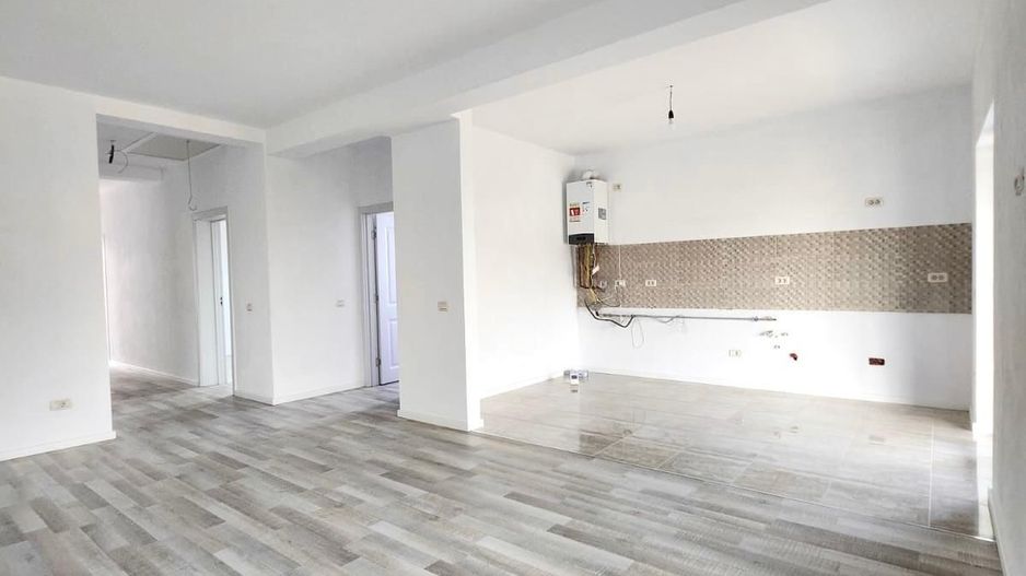 Duplex pe parter 3 camere, terasa spatioasa, 2 km de Timisoara - Poză 1