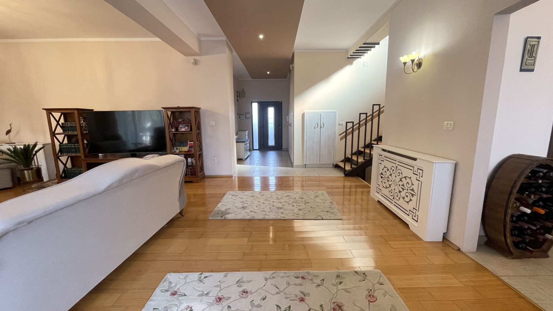 Casa eleganta si luminoasa,situata in zona de case -Mehala - Poză 11