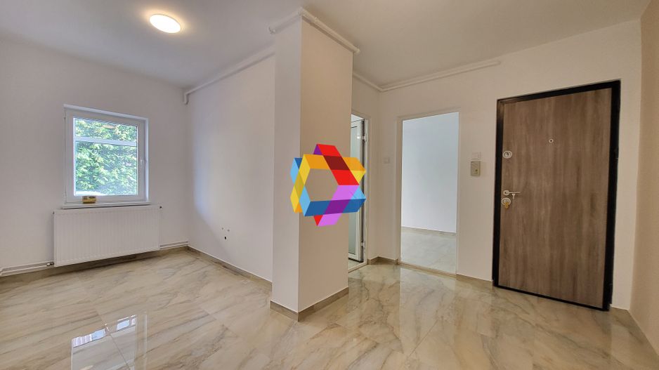 Spatiu comercial închiriere Brasov - 50 mp  #plus-imo.ro - Poză 1