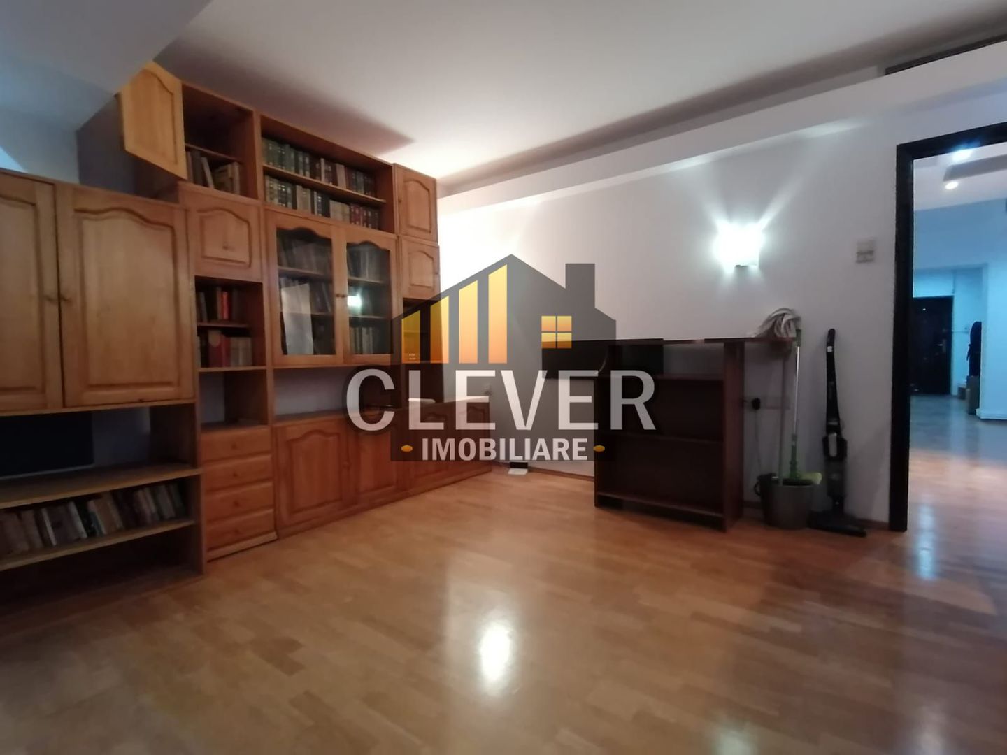 Spatiu de birou- Nerva Traian-Central-Mobilat - Poză 9