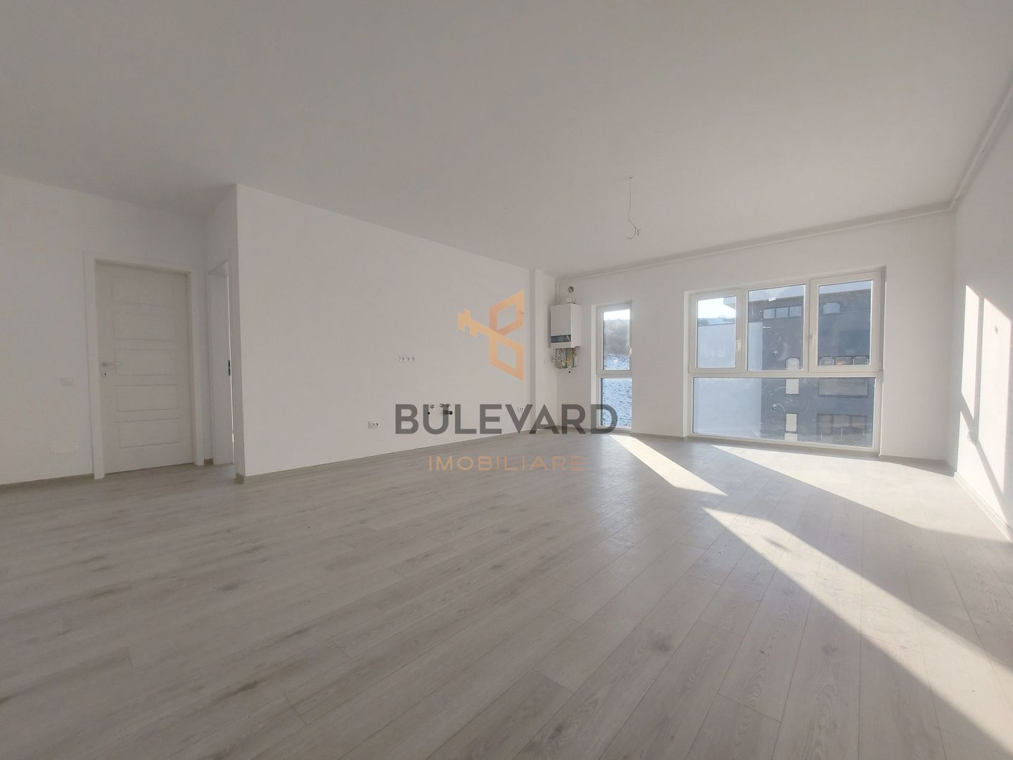 Apartament cu 3 camere/70 mp/finisat modern! - Poză 1