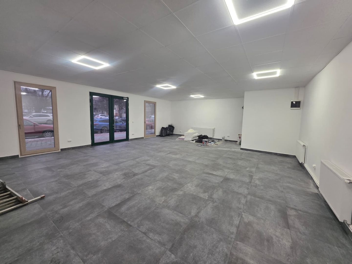 Spatiu Comercial de Inchiriat | Burdujeni, Suceava | Pret: 2.000€/luna - Poză 2