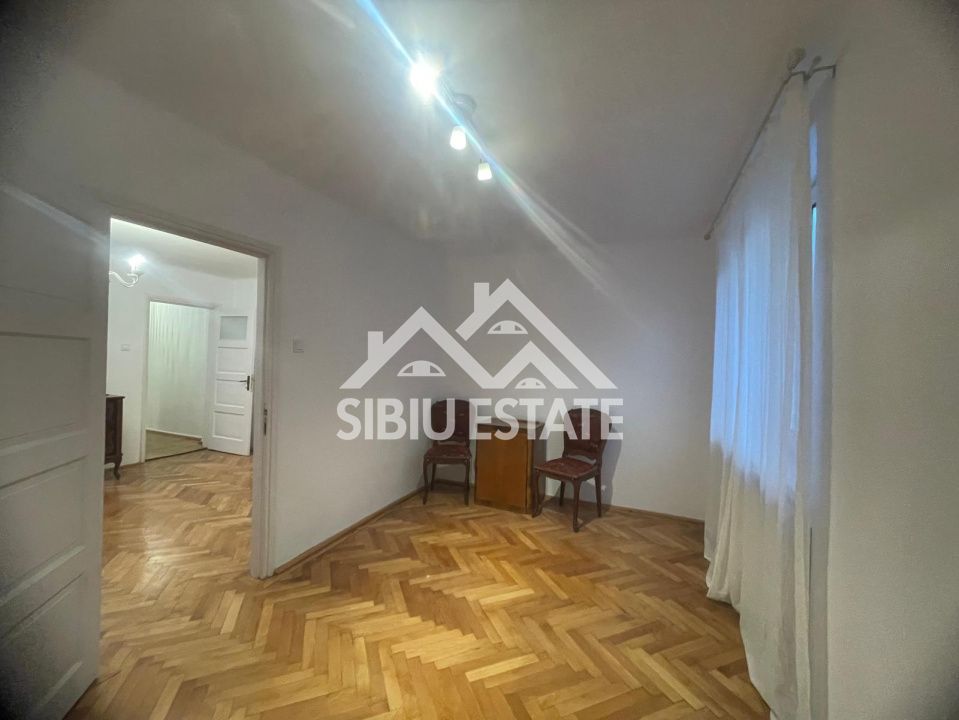 Apartament de vanzare cu 3 camere, balcon, etaj 1 -Zona Calea Dumbravii - Poză 13