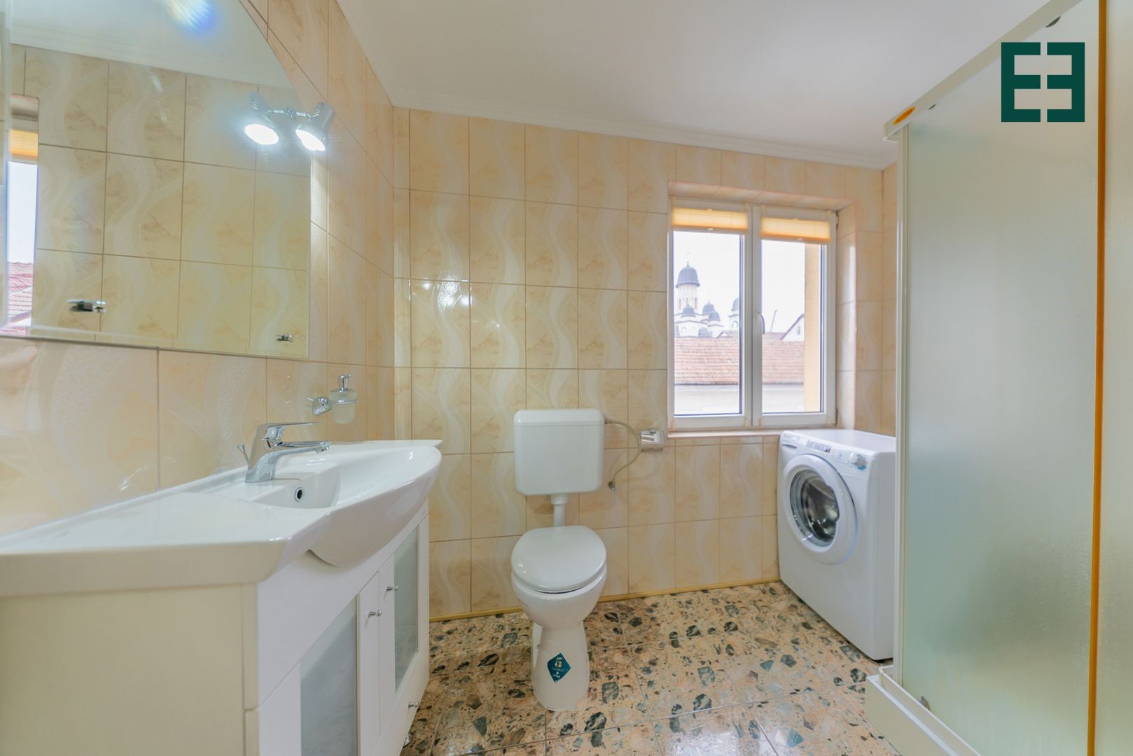 De închiriat - Apartament la casă cu 2 camere zona UTA - Arad - Poză 10