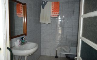 Casă de vânzare în Sfântu Ilie și teren 2000 mp - Poză 17