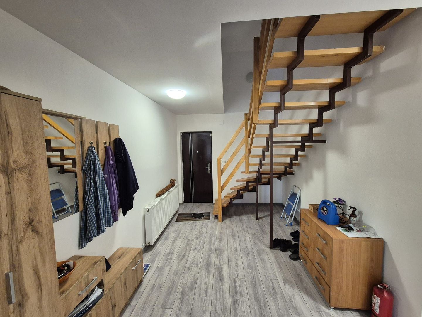 Casa P+1 din lemn - Mihailesti - Poză 10