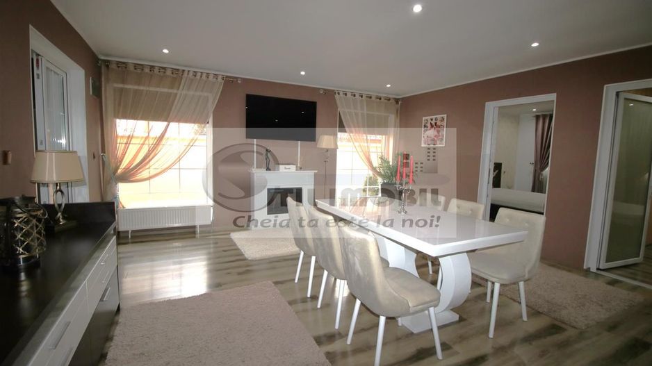 MIROSLAVA CASA EXCLUSIVISTA LA CHEIE LUX STIL MEDITERANEAN MOBILATA - Poză 4