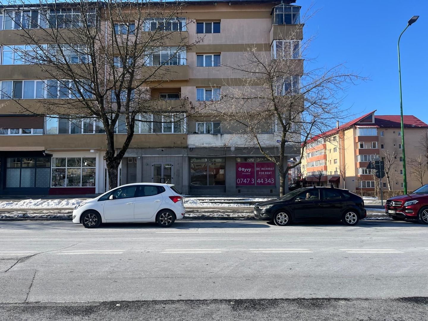 Super ocazie! Spațiu de închiriat, Brașov, cartier Noua,  20 euro/mp. - Poză 2