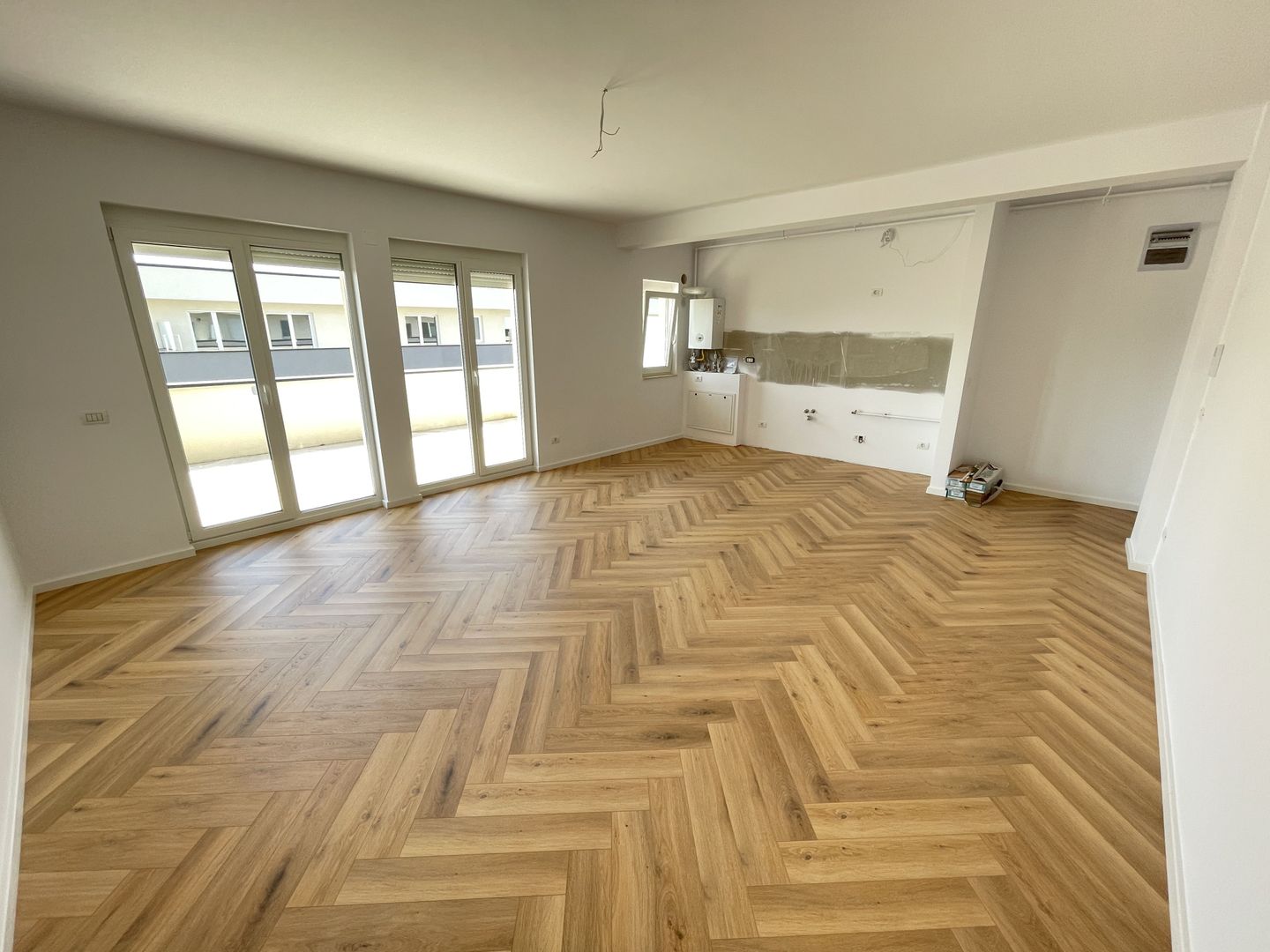 Aradului | Dezvoltator | 2 camere | Terasa de 29 mp | Disponibil imediat - Poză 2