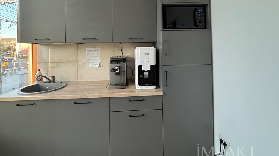 Spațiu comercial modern, zona-centrala complet amenajat pentru birouri - Poză 7