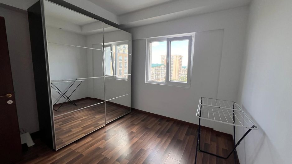 Apartament cu 3 camere de inchiriat Cosmopolis - Poză 8