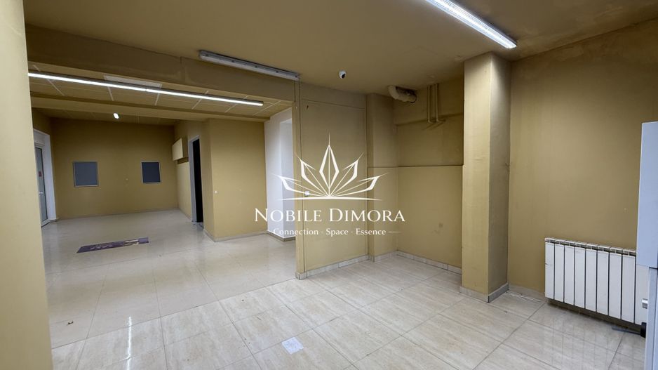 SAD - Spatiu comercial de 66 mp Central langa Piata 700 - Poză 1