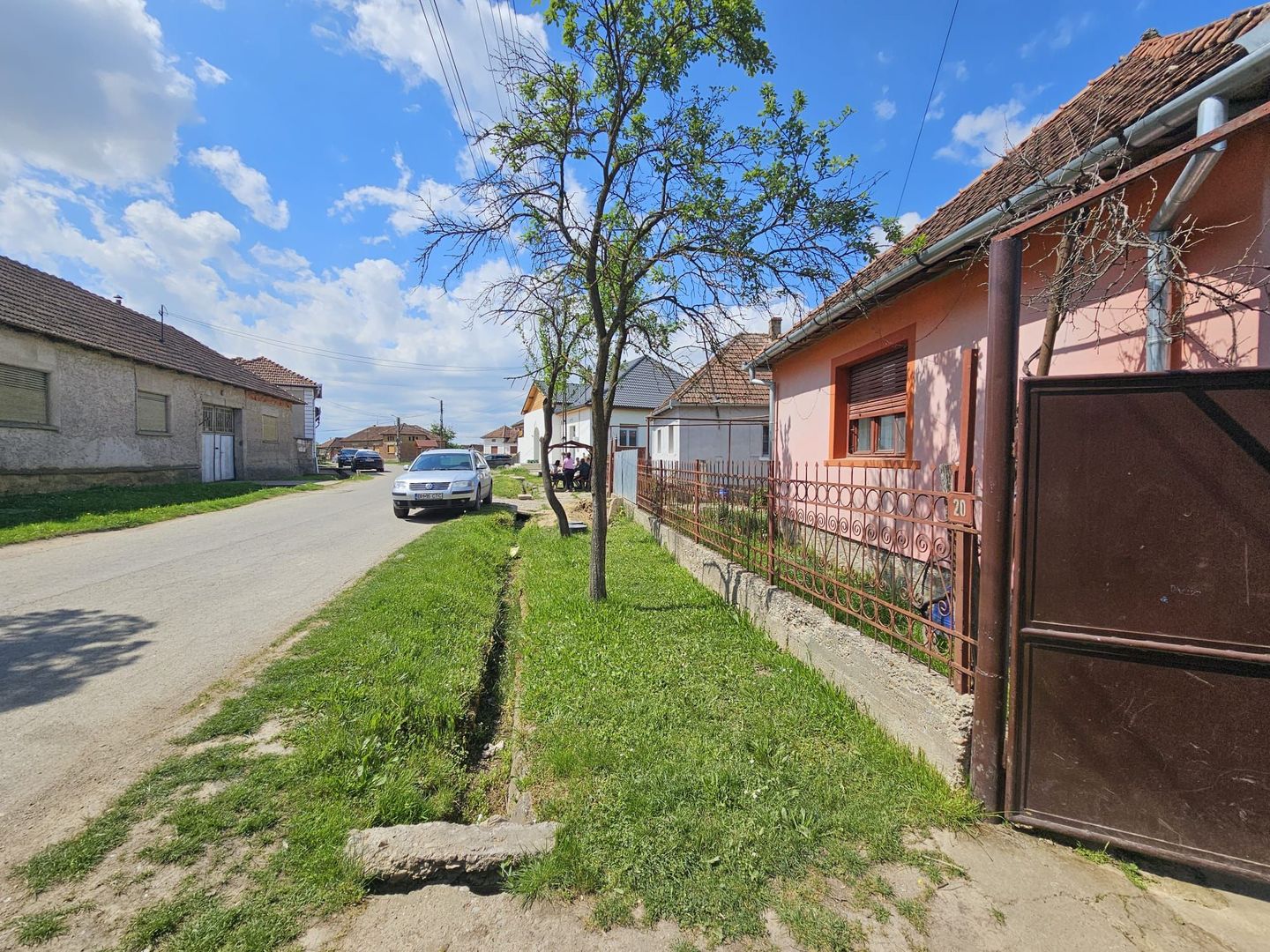 Casa la tara in Rogoz, Bihor, teren 1427 mp, acces auto - Vanzare - Poză 3