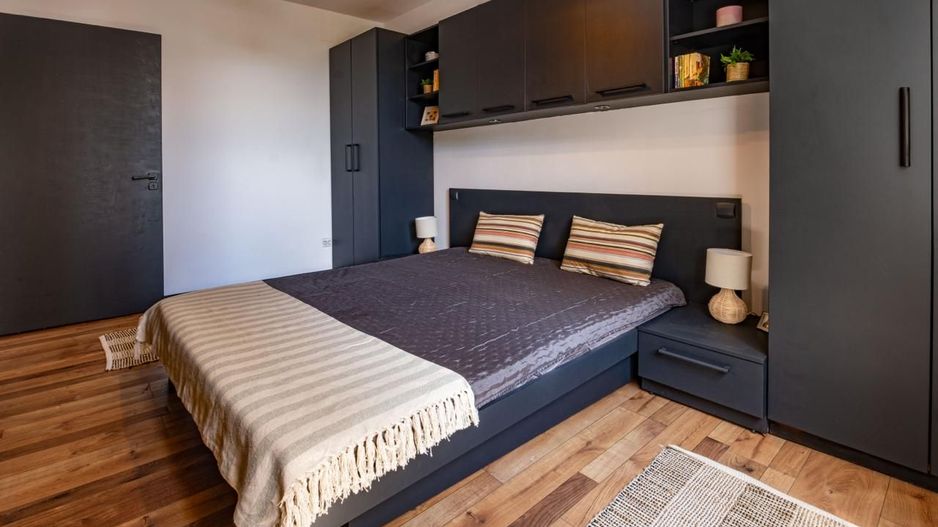 Apartament 2 Camere de vânzare Ultra-Central | Universitate -FARA RISC SEISMIC - Poză 9