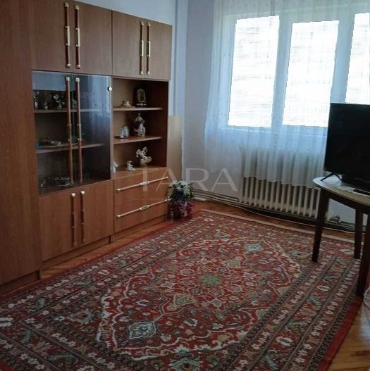 Apartament cu 3 camere, zona Bogdan Vodă - Poză 3