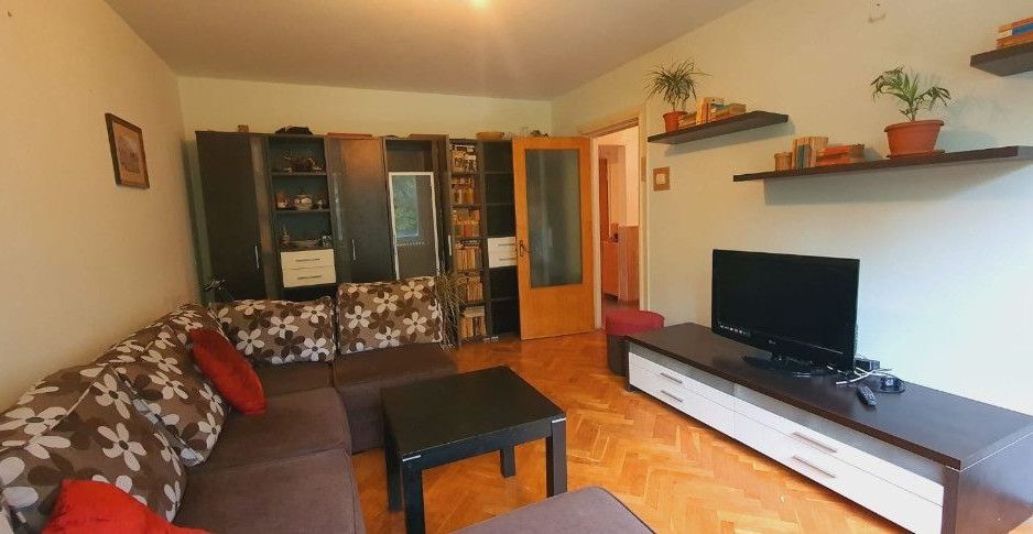 Apartament 3 camere de vanzare - Poză 5