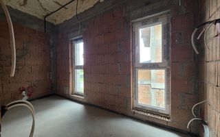 Vilă individuală în Tunari – 5 camere, curte privată - Poză 35