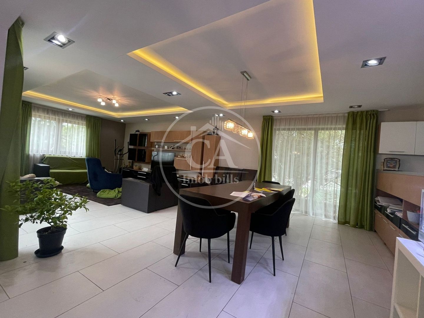 Casa de inchiriat cu 4 camere  in zona Nufaru, Oradea. - Poză 2