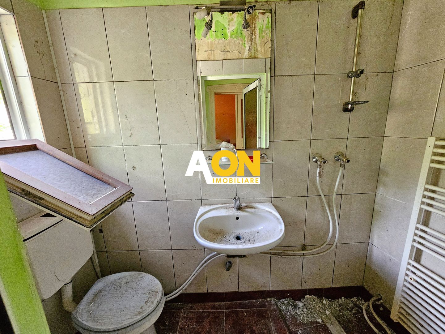 Casa veche, 5 camere, 287 mp teren, zona Prefectura. Necesita renovare - Poză 9