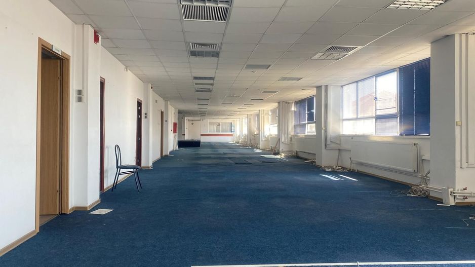 Oportunitate! Inchiriere birouri si spatii de depozitare in Targoviste - Poză 1