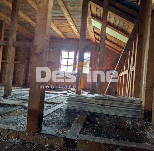 VIla Teisani si 11250 mp teren - Poză 12