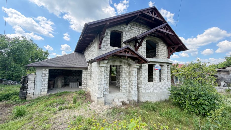 Casa in centrul or.Ialoveni - Poză 2