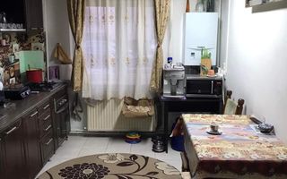 Vind apartament 3 camere - Poză 1