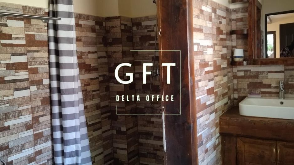 Cabana 160 mp-teren 5 ari-Foisor cu barbecue-La cheie-Colibita - Poză 4