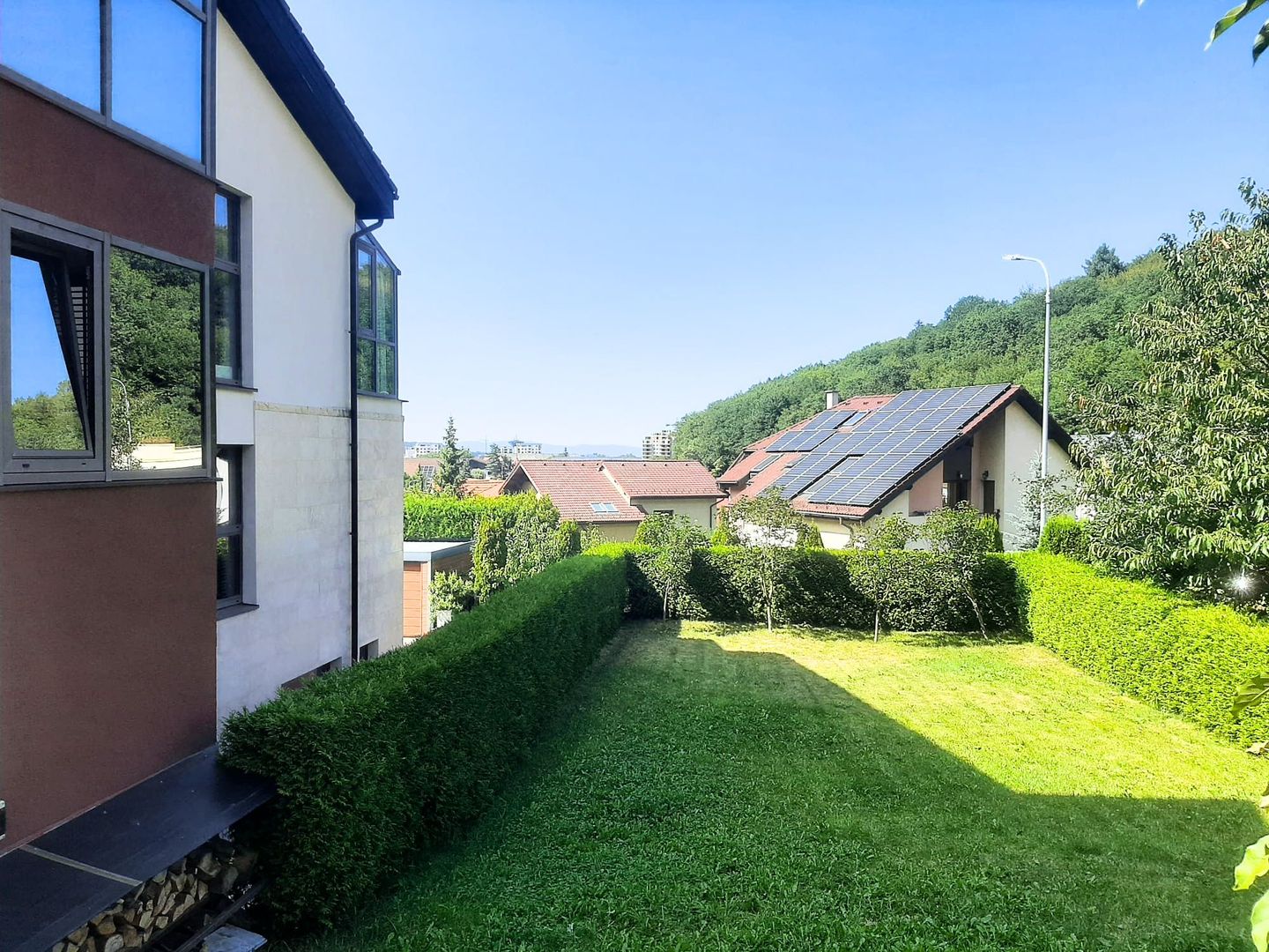 Vilă de lux cu vedere spectaculoasă spre Tâmpa  Green Valley zona Noua - Poză 47