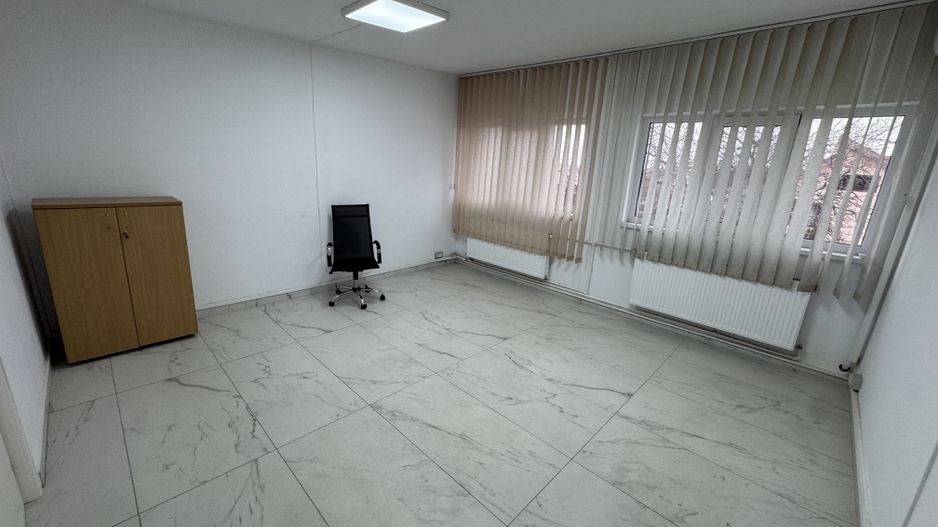 Spatii birouri de inchiriat renovate moderne L329 - Poză 13