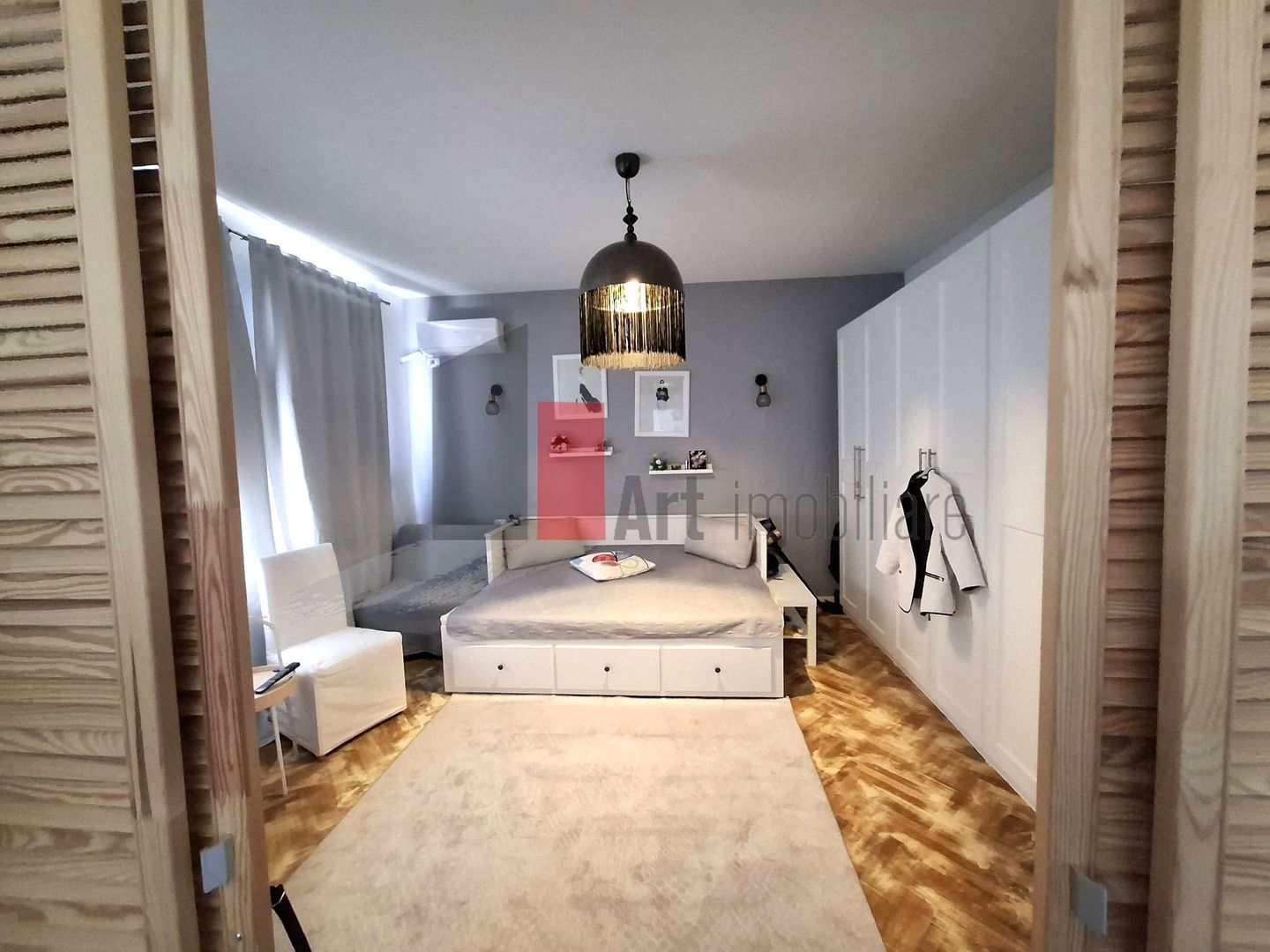 Studio modern, 32 mp,+ 20 mp anexe, zona Parcul Carol-Parlament - Poză 1