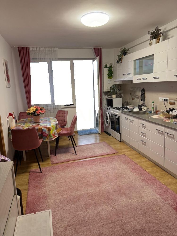 Apartament 2 camere, living, dormitor, zona Terra.. - Poză 1